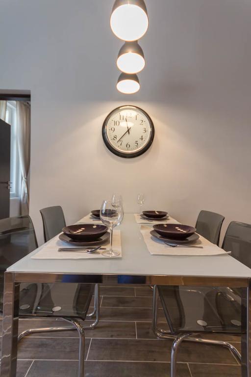 Luxury Apartment By Hi5-Varoshaz Suite Budapest Exterior photo